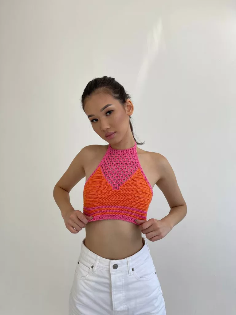 элитная эскортница Рин работает в Москве